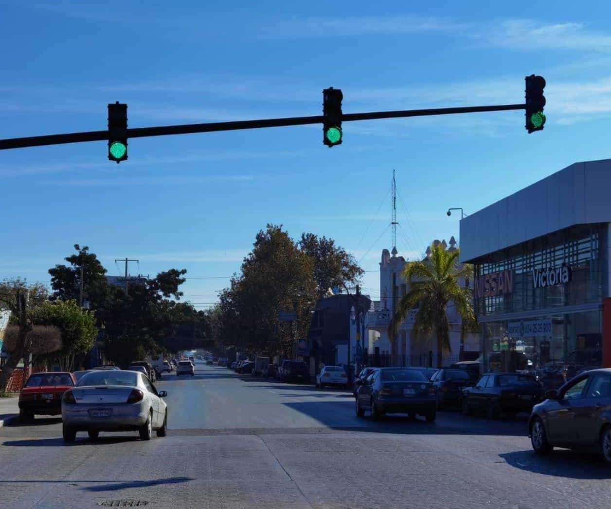 Alistan renovación de semáforos de 25 avenidas