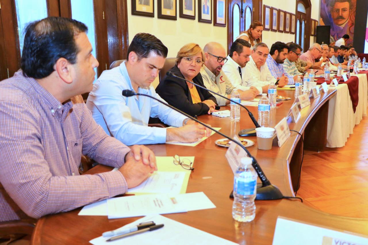 Destacan avance contra violencia familiar en Mesa de Seguridad