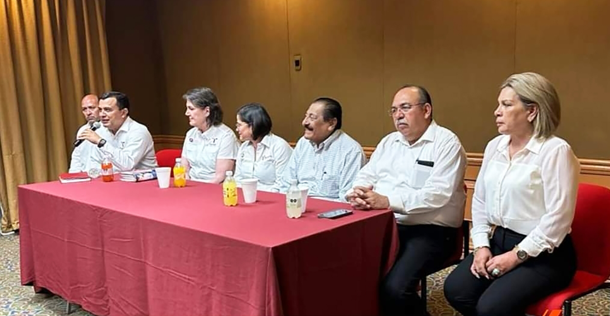 Se reúnen SET y SNTE con maestras y maestros de Educación Física