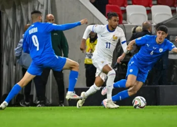 Francia gana 4-1 a Israel