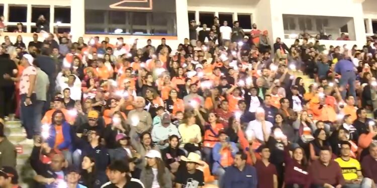 Afición del Corre Uat la mejor de México